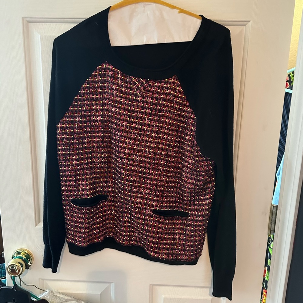 Jr Crew sweater tweet front with pockets solid back